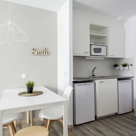 Apartamento Residencia Universitaria Resa Manuel Agud Querol *