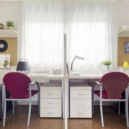 Residencia Universitaria Resa Manuel Agud Querol *