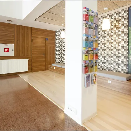 Residencia Universitaria Resa Manuel Agud Querol Apartament *