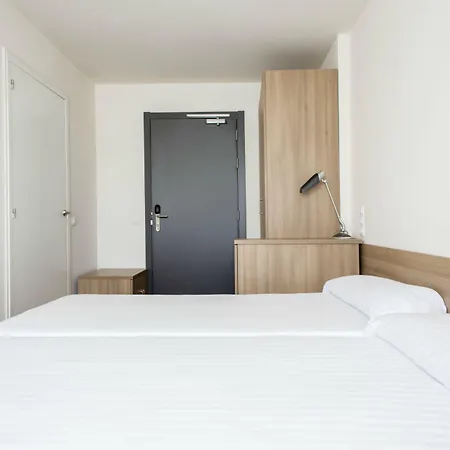 Apartamento Residencia Universitaria Resa Manuel Agud Querol San Sebastián